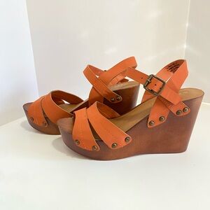 NEW Madden Girl Platform Shoes - Burnt Orange - 4 inch Wedge Size 5.5